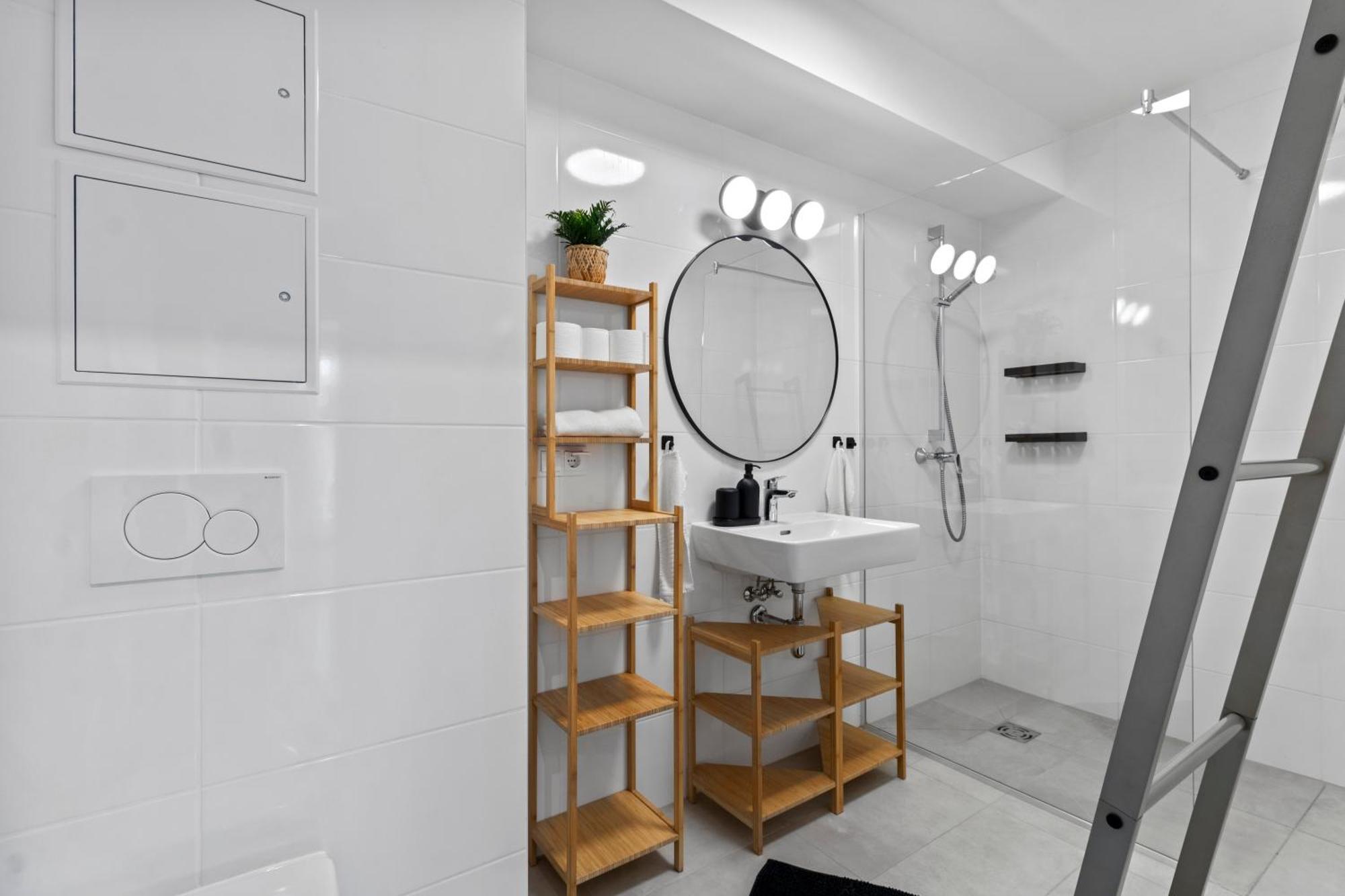1 Min To Public Transport - 3 Min To Supermarket And Pharmacy - On-Site Parking For 19,90 Eur Viena Exterior foto